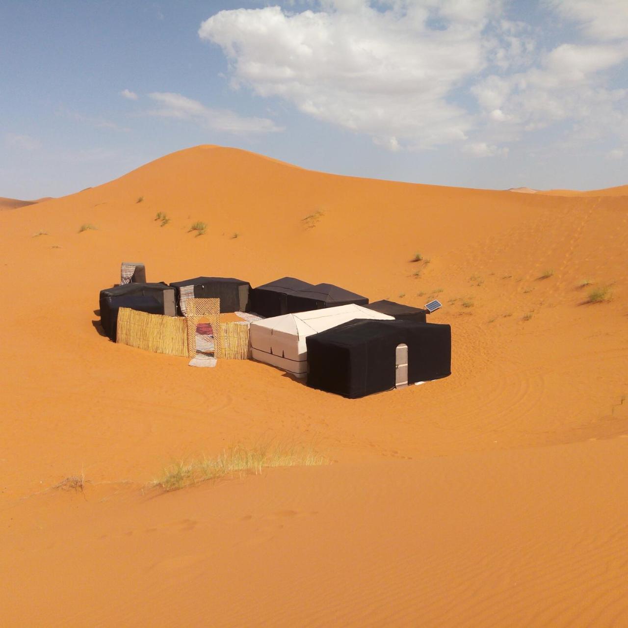 Hotel Sahara camel tours camp Merzouga Exterior foto