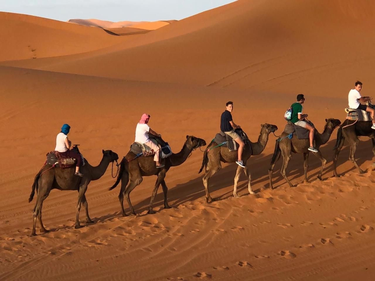 Hotel Sahara camel tours camp Merzouga Exterior foto